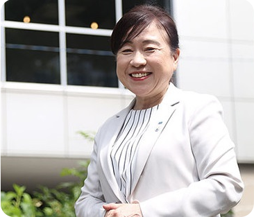 株式会社ピーエスシースマイル 代表取締役 窪田 妙子