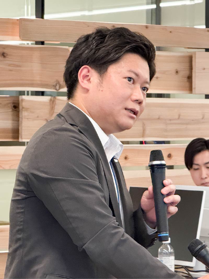 写真02: 3部門合同「AI×APPLICATION」キックオフを実施。