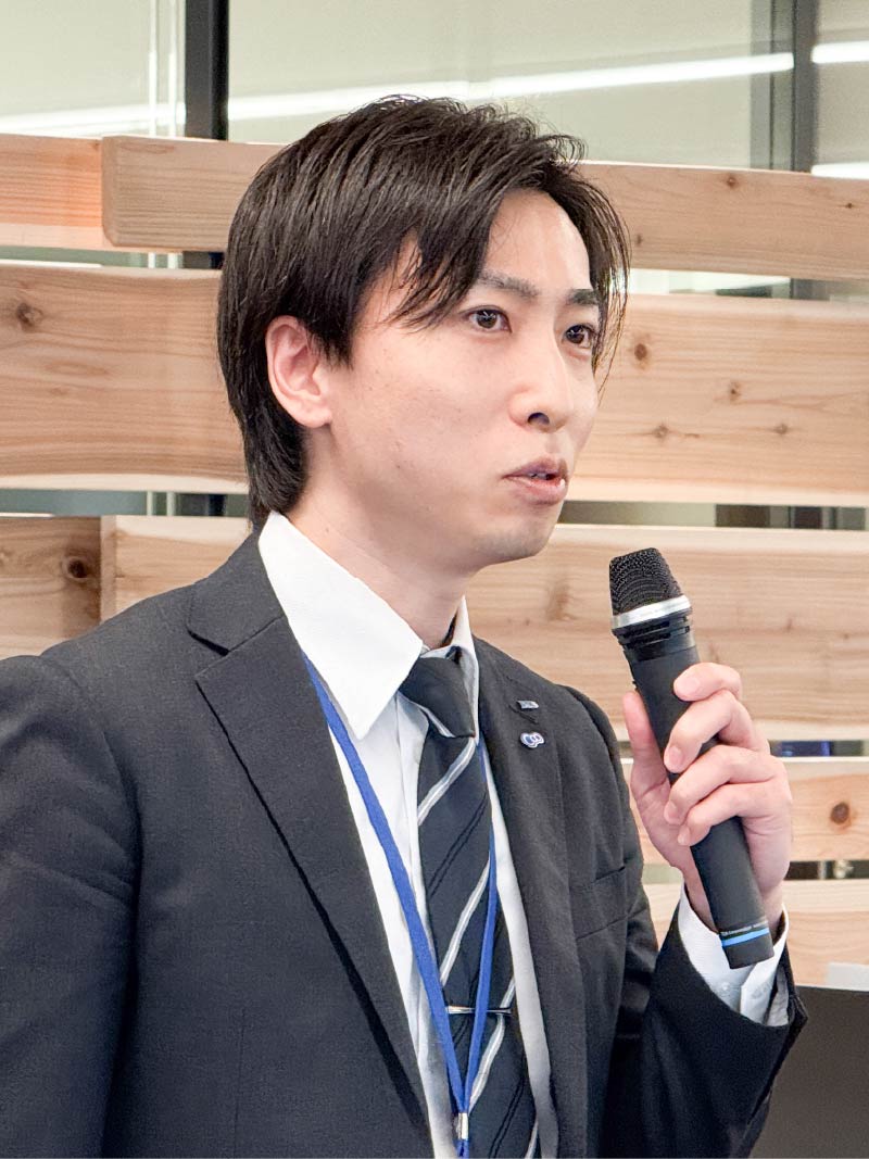 写真04: 3部門合同「AI×APPLICATION」キックオフを実施。
