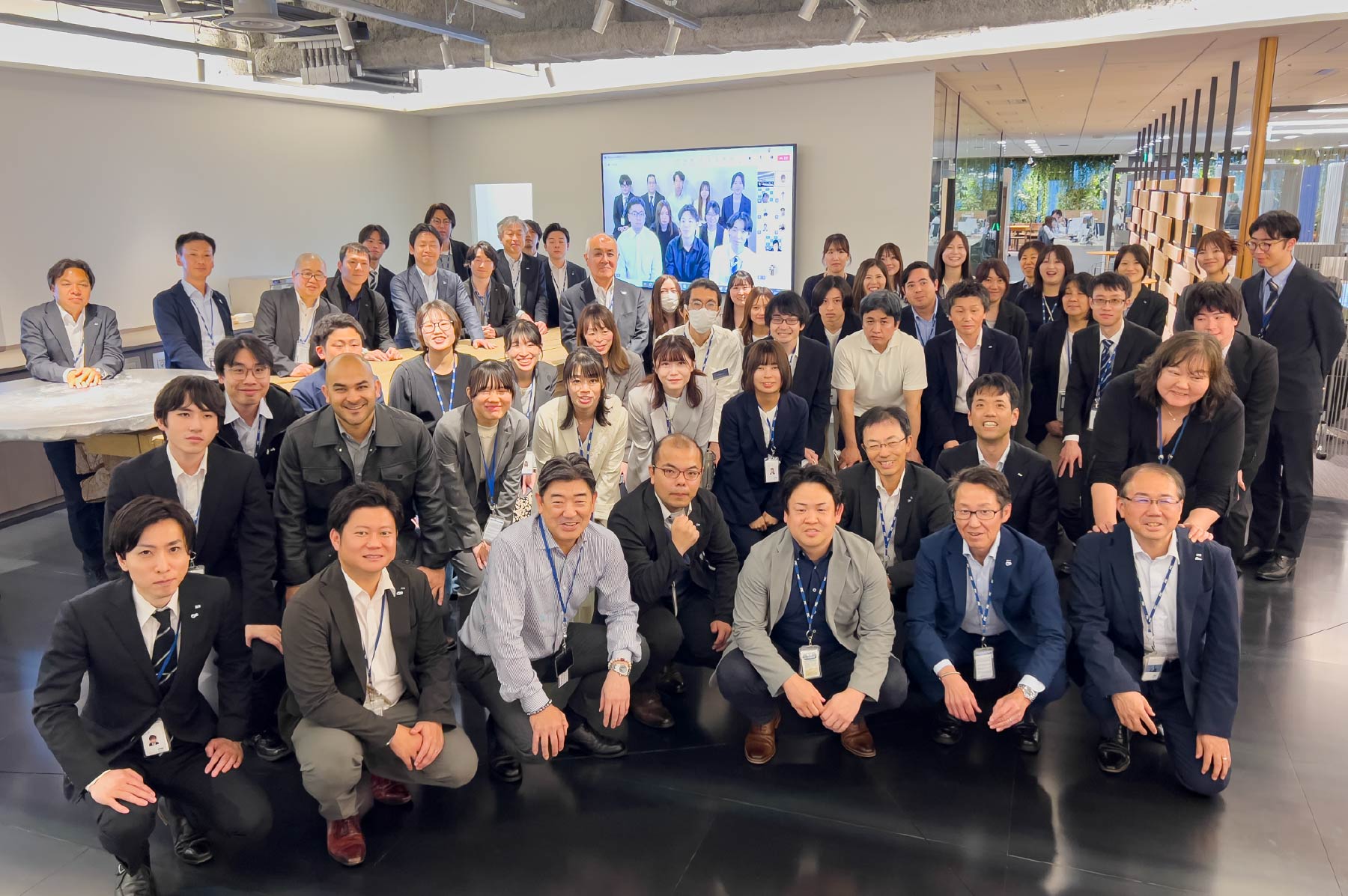 写真09: 3部門合同「AI×APPLICATION」キックオフを実施。