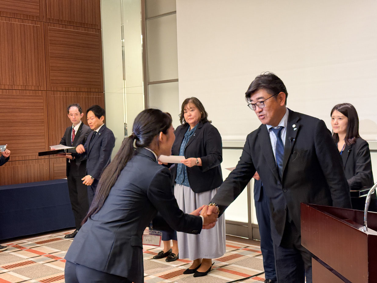 写真07: 26卒内定式を執り行いました