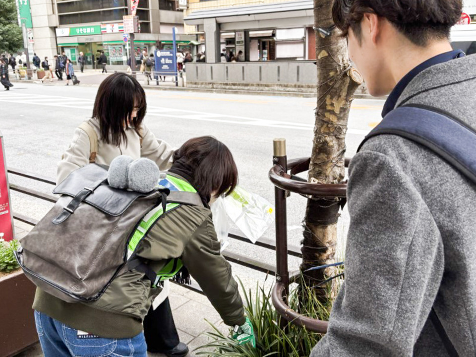 写真03: 「芝地区クリーンキャンペーン～路上喫煙ゼロのまち！～」に3年連続参加、その功績が認められ、感謝状を授与。