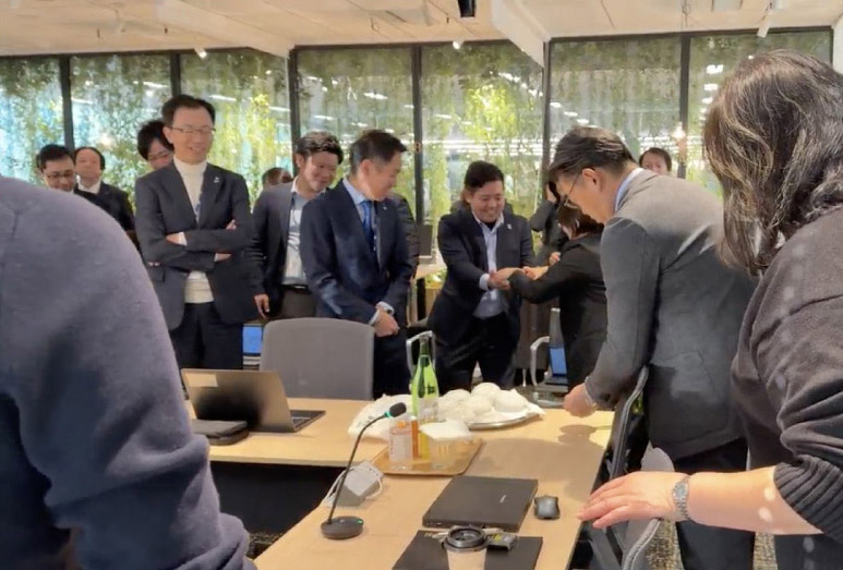 写真05: 新年初詣に行きました。