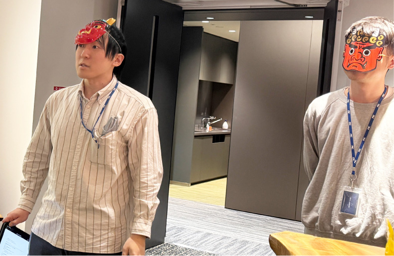 写真05: 豆まきを実施