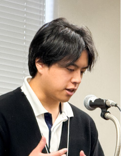 写真05: Outsourcing 事業部コミュニケーションMTGを実施。