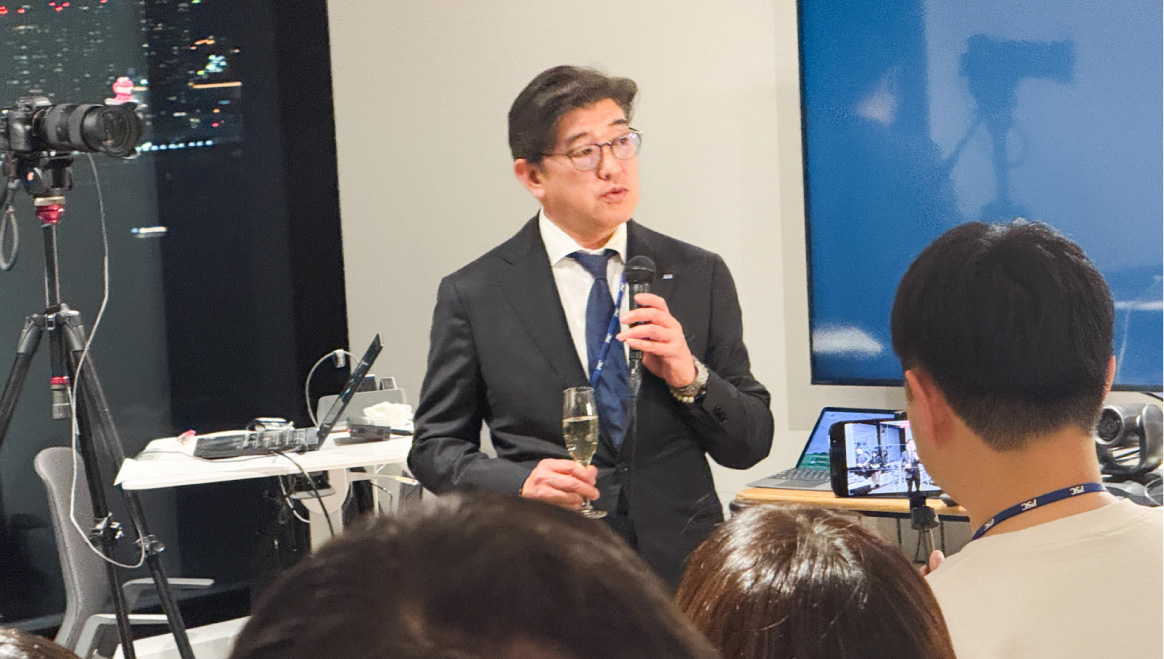 写真01: 【永年勤続】10年、20年その先も共に。