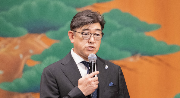 写真01: 【伝統×未来】27卒内定式を二十五世観世左近記念観世能楽堂にて開催。
